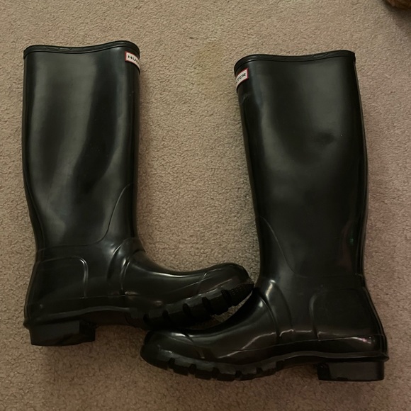 Shiny Black Hunter Boots - Picture 3 of 3